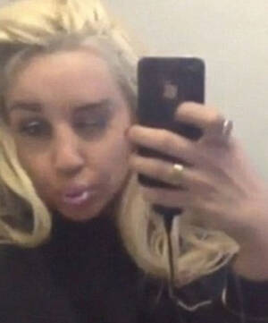 Amanda Bynes Smoking Meth - Amanda Bynes 'smoked 30-plus joints a day' | Stuff.co.nz