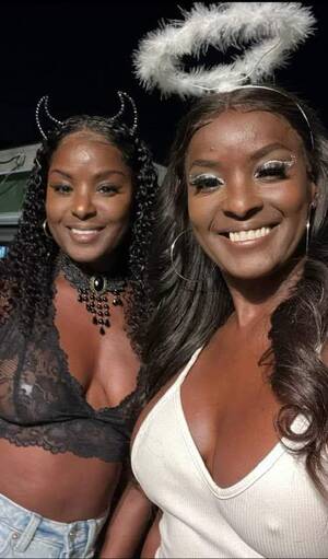 Chocolate Ebony Porn Star - Former Ebony Twin Pornstars Mocha and Chocolate : u/nobodystudying