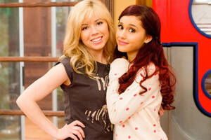 Jennette Ariana Porn Captions - Jennette McCurdy and Ariana Grande's show 'Sam & Cat' is reportedly  canceled - CSMonitor.com