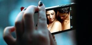 Indian Women Watching Porn - Has Porn changed Sex for Indian Women? | DESIblitz