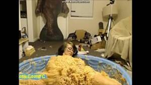 Food Porn Bath - Food bath - Free Mobile Porn | XXX Sex Videos and Porno Movies - iPornTV.Net