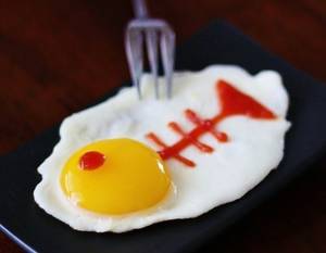 Cute Food Porn - Cute food for kids - I found fish bones in the egg! My kids loves ketchup  on their eggs they would love this !