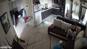 Mature Watching Porn - Mature mom rubs her pussy while watching porn - Metadoll HD Porn Leaks