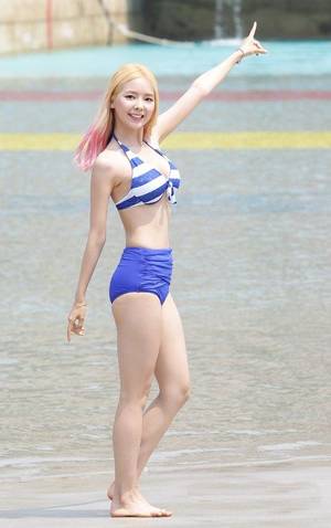 gray hair asian nude - Beautiful hot sexy pretty naked blonde redheads with dark hair. K-pop Asian  girl band dancers. Asian actresses dress in shorts or nude lipstick girls.