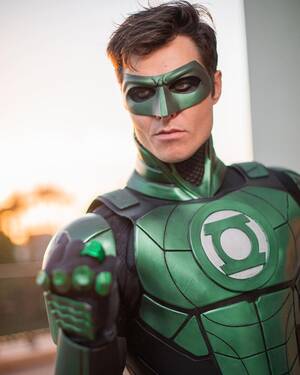 Green Lantern Cosplay Porn - Cosplay] Green Lantern by Caleb Weeks : r/DCcomics