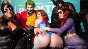 Mom Porn Batman Cosplay - PLAYTIME - Catwoman Fucks Batman & Joker - Pornhub.com