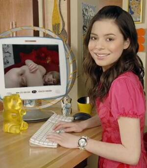 Miranda Cosgrove Porn Meme - Liam McEvoy on X: \