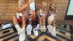 hooters girls pantyhose footjob - Hooters Girls Snelly Socks And Barefeet