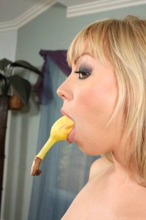 deep dildo deepthroat - Dildo Deep Throat Porn Pics & Naked Photos - PornPics.com