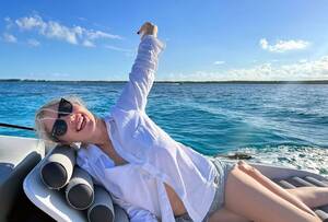 kate upton running on beach - Kate Upton Nude And Porn - 2023 Collection - ScandalPost