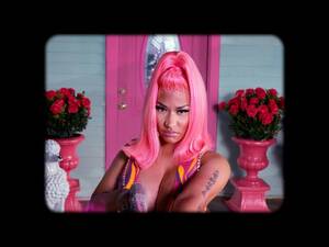 nicki minaj having lesbian sex - Nicki Minaj - Super Freaky Girl (Official Music Video) - YouTube