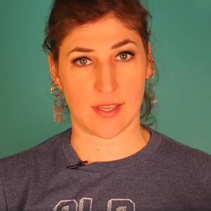 Mayim Bialik Porn - Mayim Bialik Wants People to Stop Calling Women ''Girls''