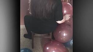 big balloon ride and pop - girl ride to pop balloons - XVIDEOS.COM