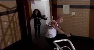 bald dude squeezes - Bald guy gets squeezed during fight - ThisVid.com