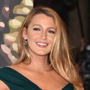 Blake Lively Celebrity Porn - Blake Lively Shuts Down a Reporter Who Asked about Her Outfit | Allure