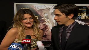 Drew Barrymore Oral Sex - Review: 'Going the Distance' a rare romantic comedy - CNN.com
