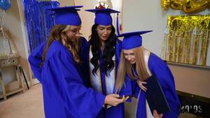 College Graduation Sex - College Graduates - Hold the Door House Party porn ðŸŒ¶ï¸ picture gallery -  PornHat