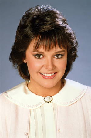 Amanda Bearse Sexy - Amanda bearse