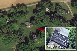 Google Maps Porn - Watch porn - not me!,' Illinois homeowner paints on roof