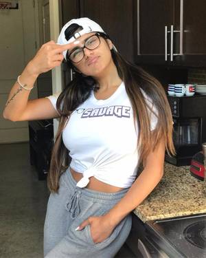 golf loan - Mia Khalifa believes Tiger Woods should play golf 'for leisure' like  President Trump does