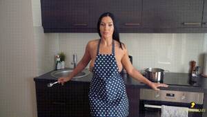 Kitchen Mom - Hot Mommy Naked Except For Apron Porn Gif | Pornhub.com