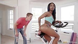 black fitness - Gym Black HD Porn Search - Xvidzz.com