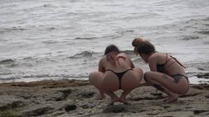 hot beach butts - Maleah Amateur Beach Bikini Teen Button Videos Beach Butt - Complete Porn  Database Pictures