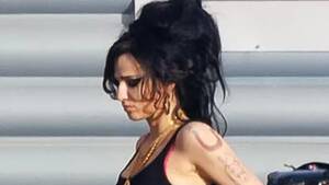 Amy Winehouse Porn - Amy Winehouse fans vow to boycott 'trauma porn' after glimpses of  distressed singer - Mirror Online