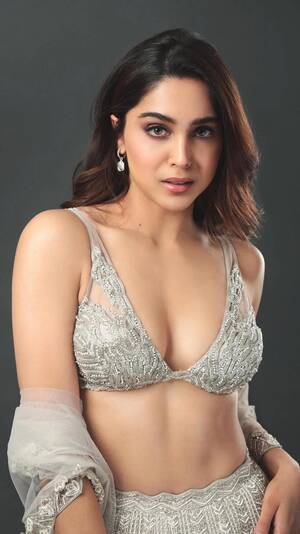 Amanda Cerny Boobs Porn - Sharvari Wagh