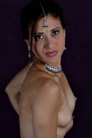 Indian Amateur Porn Thong - Indian Amateur Porn Pics & XXX Porno Photos - PornSticky.com