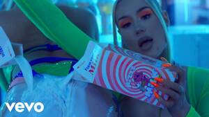 Iggy Azalea Naked Lesbian Sex - Iggy Azalea, Tyga - Sip It (Official Video) - YouTube