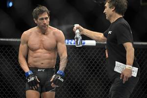 Jake Short Porn - Jake Gyllenhaal, at UFC 285, films 'Road House' remake - Los Angeles Times