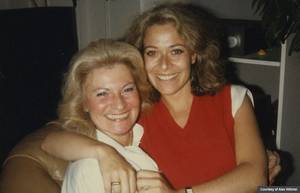 Iron Porn Giant Mom Reluntat - Author Alex Witchel with her mom, Dementia