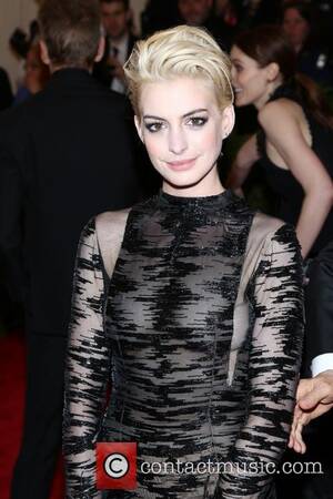 Anne Hathaway Cum Porn - Anne Hathaway | Biography, News, Photos and Videos | Page 4 |  Contactmusic.com