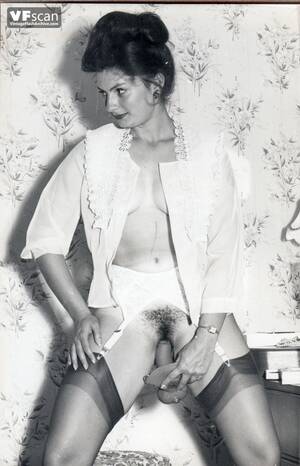 classic dildo gallery - Vintage porn models spread wide showing hairy muffs and toying with dildos  - Sex Room XXX