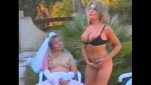 Laetitia French Amateur Porn - intimite v. par une femme laetitia avec la mariee et son mari nanou video -  XVIDEOS.COM