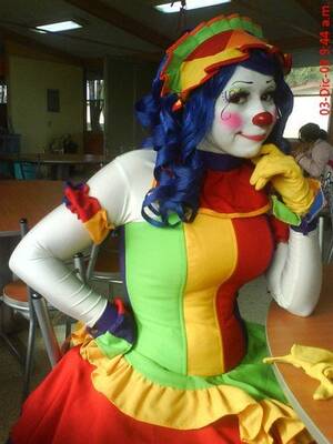 Female Clown Porn - Clown girl : r/pics