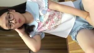 chinese girl stripping - Chinese strip and bate - Video porno | Upornia.com