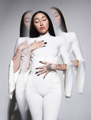 Noah Cyrus Porn - Noah Cyrus on the Halloween Cover of PAPER Magazine - PAPER Magazine