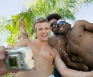 gallery nudism boner - 26 Palm Springs Dos and Don'ts