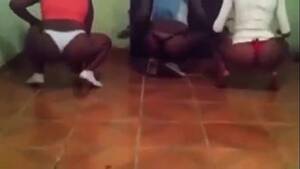 black girls dancing videos - 143 - three black girls dancing funk at home with underwear - XVIDEOS.COM