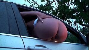 Girl Leans Out Car Window - A girl stuck her pussy through the car window for anyone to fuck in public  gang - XVIDEOS.COM