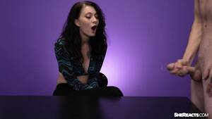 jerk - Watch Me Jerk Off In Front Of Porn Girls - EPORNER