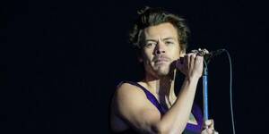 Harry Styles Gay Porn - Harry Styles on Getting Comfortable With His Sexuality & More