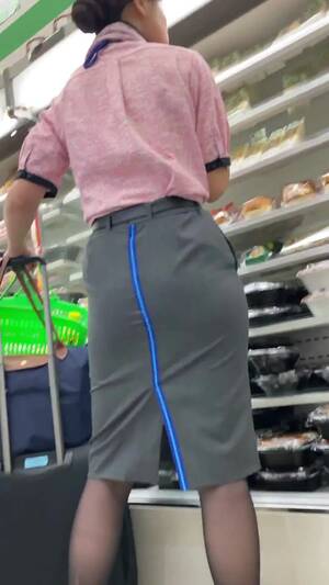 air upskirt - Japanese Air Stewardess Pantyhose Upskirt - video 6 - ThisVid.com