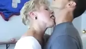 mrs jewell - ic-vt-nss.xhcdn.com/a/Y2U4NGQ1OTkyZTkzNDAwM2RlMDdk...