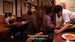 asian restaurant fuck - Das Restaurant ist ein Ort, an dem sich die Leute beim Sex wohl fÃ¼hlen -  XVIDEOS.COM