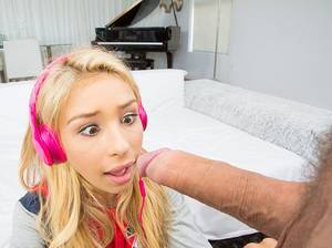 girl surprised by big cock - Teen blonde is extremely surprised by this enormous dick