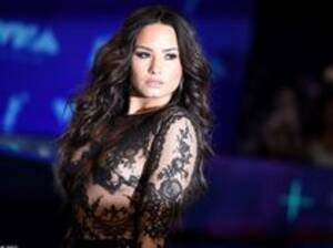 hot lesbian orgy demi lovato - Demi Lovato Tells 'Rude' HuffPost Editor to 'Chill Out' About Her Sexuality