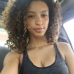 light skinned black pussy wet - Would you rather have sex with a light skin black girl or a dark skin black  girl? - Sexuality